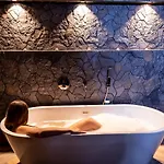 Ctz Jacuzzi דירה *